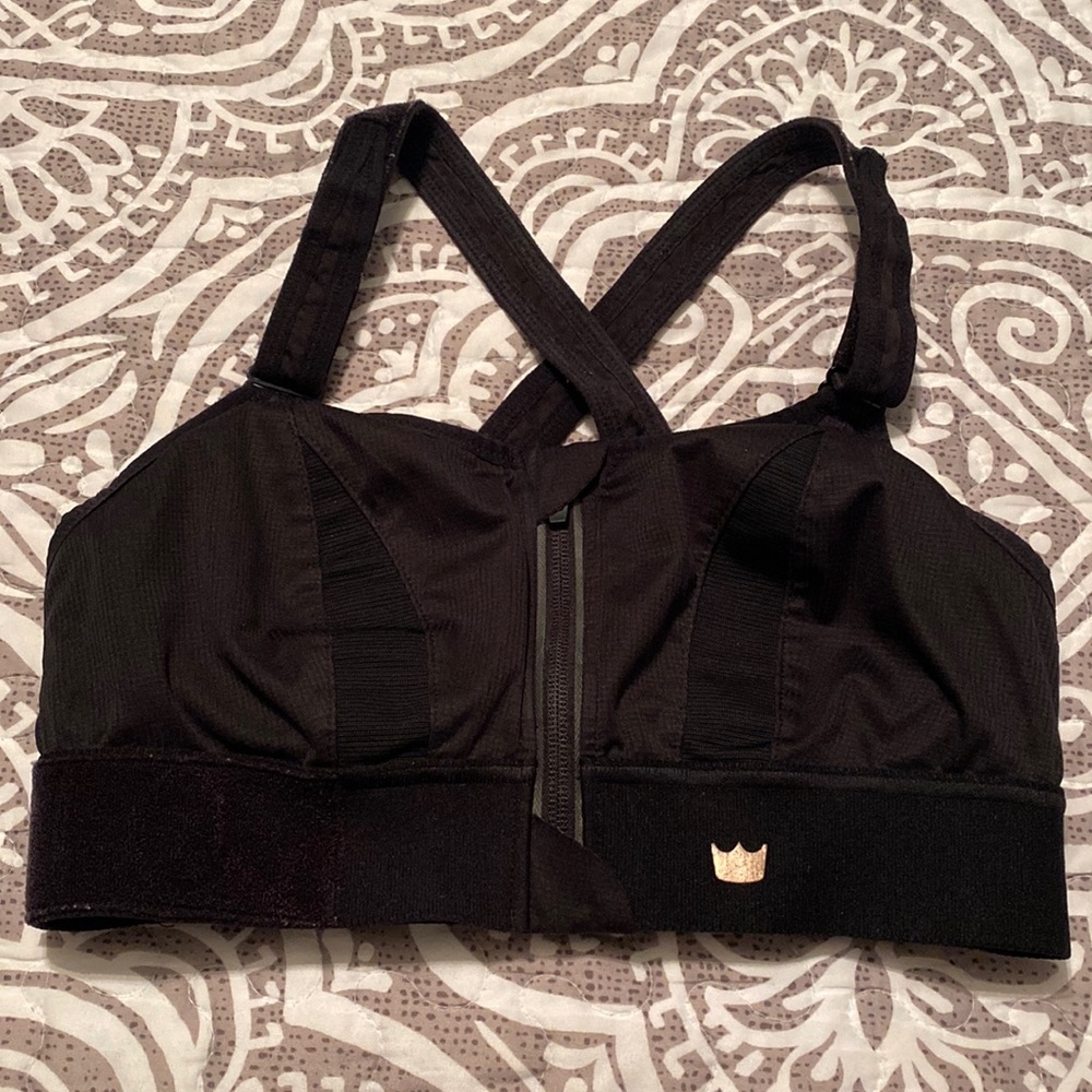 SHEFIT Sports Bra